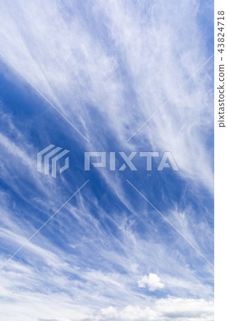 Autumn _ dynamic cirrus Autumn _ dynamic cirrus 43824718
