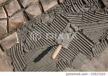 Pavement or terrace making, using recycling materials Pavement or terrace making, using recycling materials 43825503