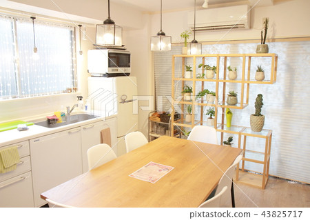Dining kitchen with warm lighting Dining kitchen with warm lighting 43825717