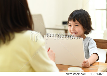 女孩小孩圖畫孩子 女孩小孩圖畫孩子 43826828