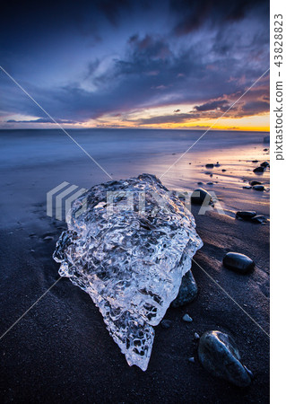 Beautiful sunset over famous Diamond beach, Iceland. 43828823