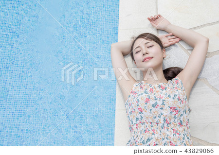 Resort young lady Resort young lady 43829066