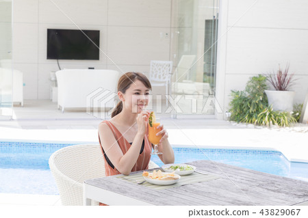 Resort young lady Resort young lady 43829067