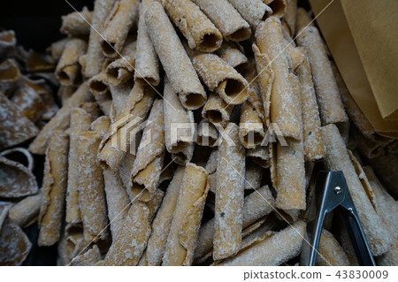 The cinnamon, The cinnamon, 43830009