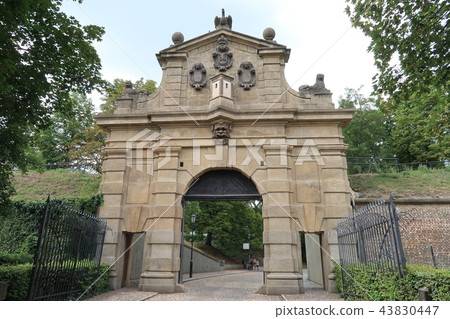 捷克共和國布拉格利奧波德門 43830447