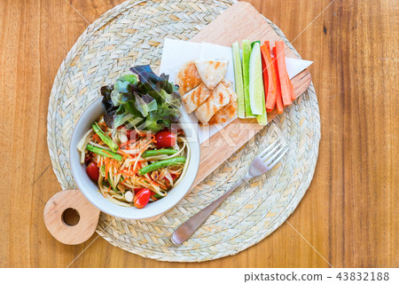 Thai food Papaya salad chicken served vegetables 43832188
