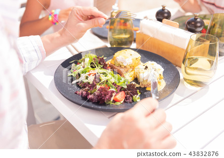 Close up of delicious healthy green salad Close up of delicious healthy green salad 43832876