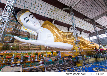 Shwethalyaung Reclining Buddha at Bago, Myanmar 43833404