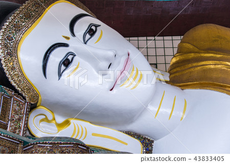 Shwethalyaung Reclining Buddha at Bago, Myanmar 43833405