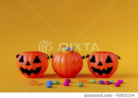 Halloween Jack o Lantern bucket 43835154
