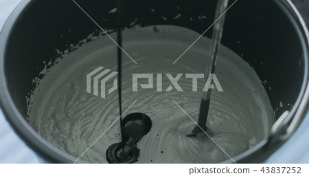 adding black ink to micro concrete plaster 43837252