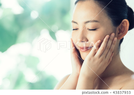 Skin Care Japanese 20's Female Skin Care Japanese 20's Female 43837933