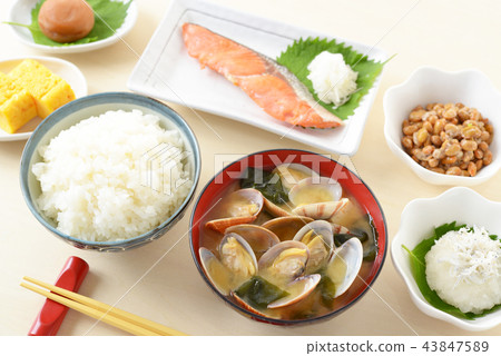 美味的日式早餐 美味的日式早餐 43847589