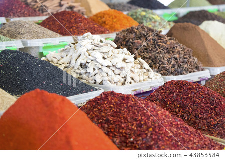 Traditional bazaar with spices in Tashkent, Uzbeki Traditional bazaar with spices in Tashkent, Uzbeki 43853584