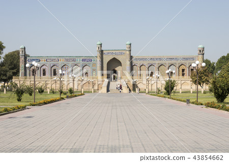 The Khudayar Khan Palace is the most popular landm 43854662