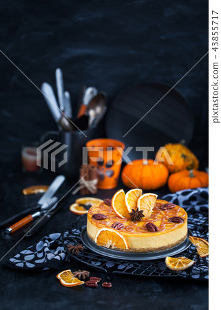 Delicious pumpkin and orange cheesecake Delicious pumpkin and orange cheesecake 43855717