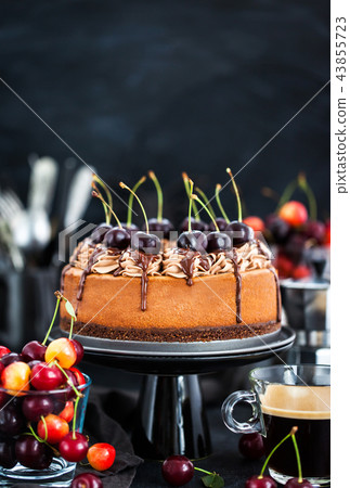 Delicious homemade chocolate cheesecake  43855723