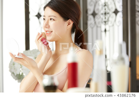 女性化妝美容 43862176