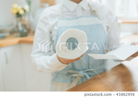 主婦 家庭主婦 廚房 43862956