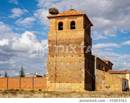 Church - Calzadilla Hermanillos 43863561