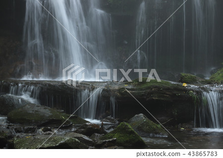 Monkey Bottle Falls Monkey Bottle Falls 43865783