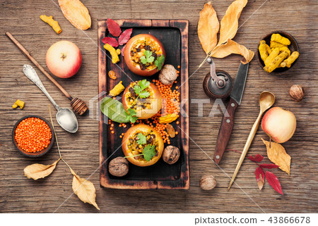 Baked autumn apples Baked autumn apples 43866678