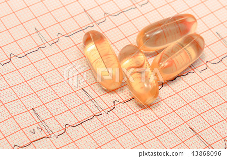 Electrocardiogram graph report and tablets Electrocardiogram graph report and tablets 43868096