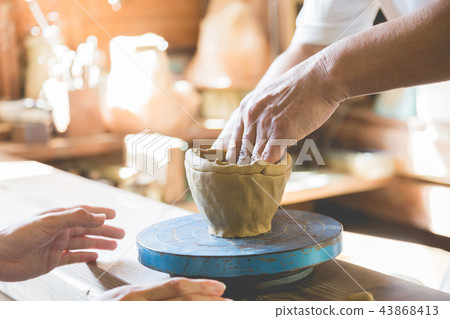 Ceramics Ceramics 43868413