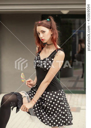 girl show stockings 43869094