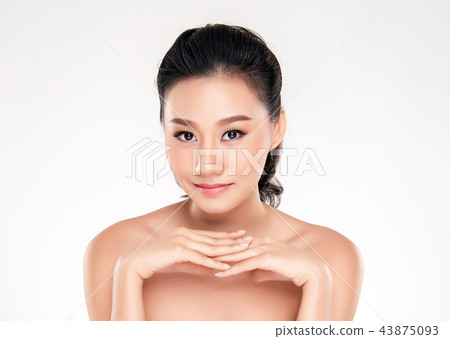 Young asian woman with clean skin of the face Young asian woman with clean skin of the face 43875093