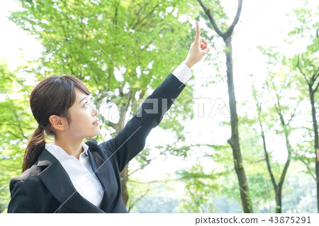 指向的女商人 43875291
