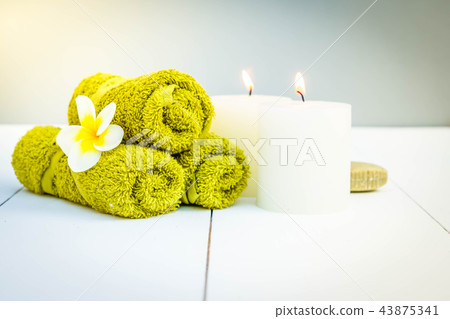 Beauty background with candles 43875341