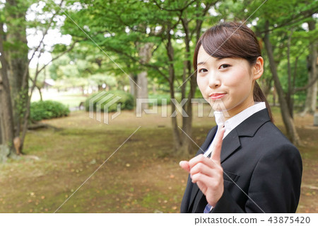 Job hunting student of smile Job hunting student of smile 43875420