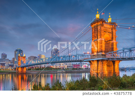 Cincinnati, Ohio, USA Skyline Cincinnati, Ohio, USA Skyline 43875778