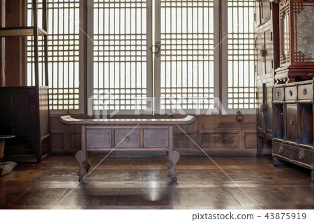Gyeongsang, Xi'an, desk, Namsangol Hanok Village, Jung-gu, Seoul Gyeongsang, Xi'an, desk, Namsangol Hanok Village, Jung-gu, Seoul 43875919