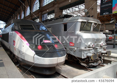 At TGV and IC Paris North Station 43876094
