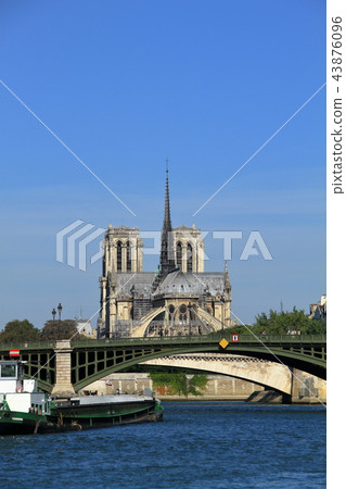 Notre Dame Cathedral from the Seine River Cruise 43876096