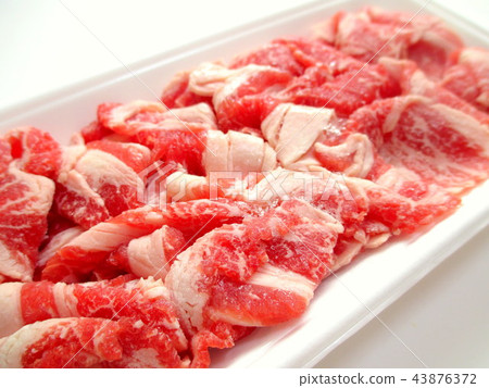 Cut of beef in a pack 43876372