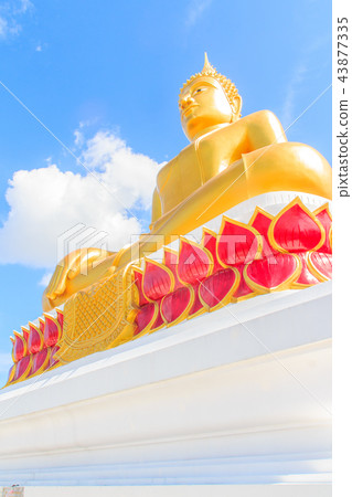 Big Buddha Image at Wat Lamduan Mekong Riverside 43877335