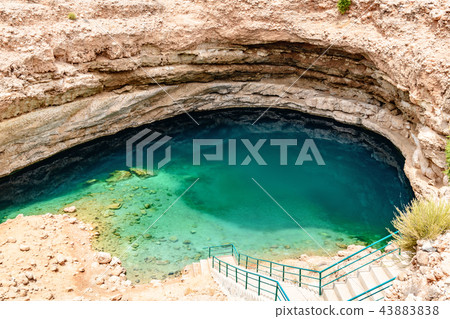 Bima Sinkhole (Oman) Bima Sinkhole (Oman) 43883838