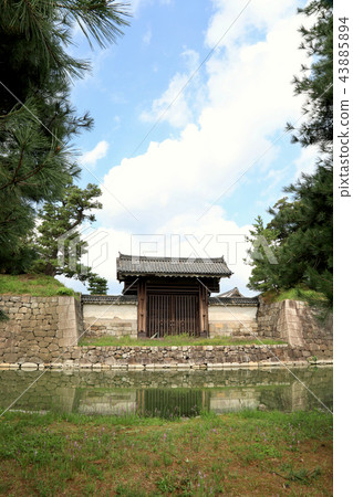 Castle interior gate of Nijo Castle (Kyoto City) 43885894