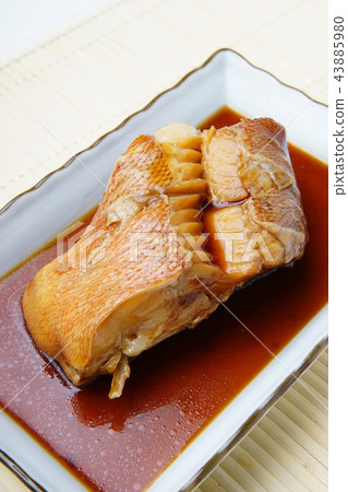 Boiled salmon 43885980