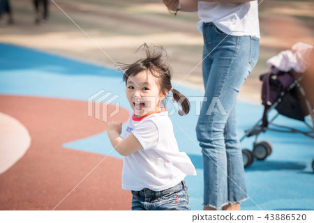 C056, oracle, Person 43886520