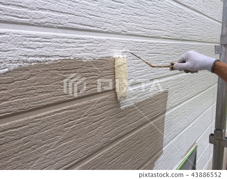 Exterior wall painting 43886552