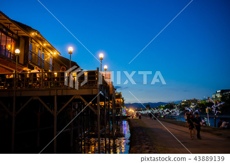 地板的景觀 43889139