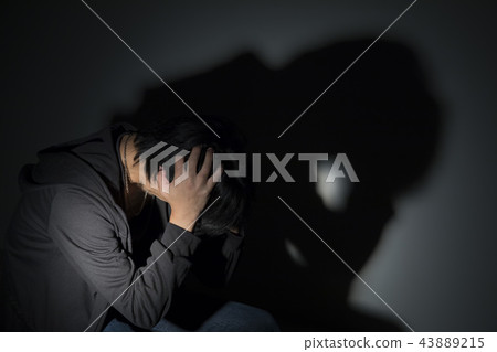 擔心的人 43889215