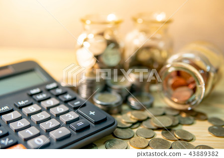 Saving money. Financial accounting calculation Saving money. Financial accounting calculation 43889382