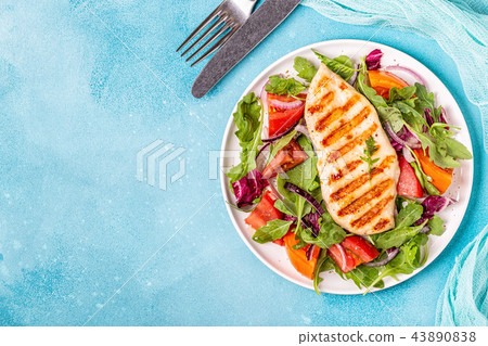 Chicken breast with fresh salad. Chicken breast with fresh salad. 43890838