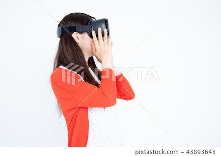 Female portrait 43893645