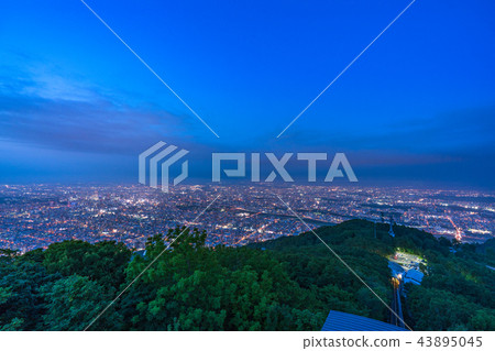 “札幌”的“北海道”夜景 “札幌”的“北海道”夜景 43895045